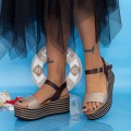 Dámske sandále na platforme TF18 Hnedá | Mei