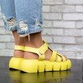 Dámske sandále na nízkom podpätku K135 Žltá Mei